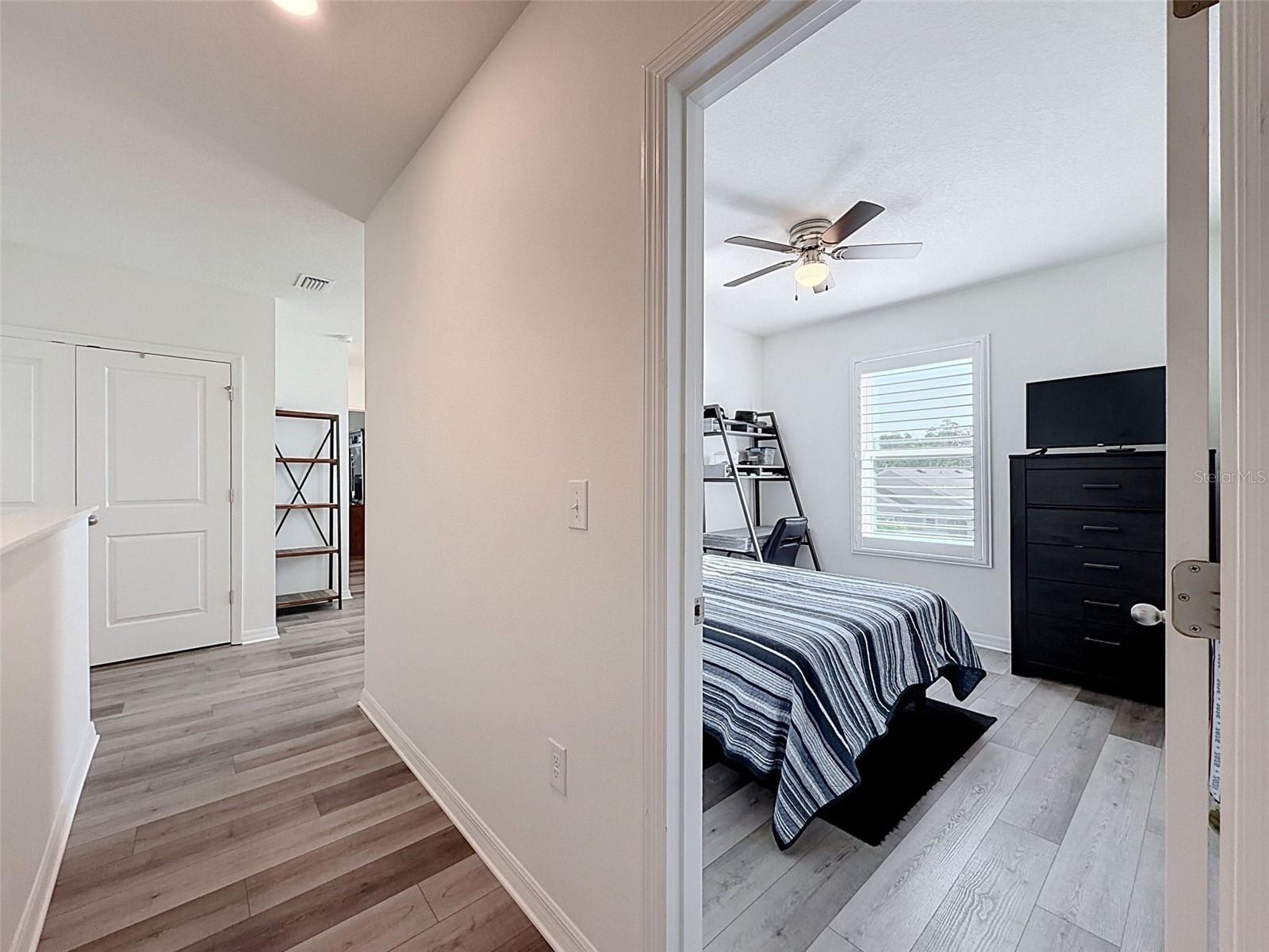 16189 GLOWING GROVE AVE — photo 30