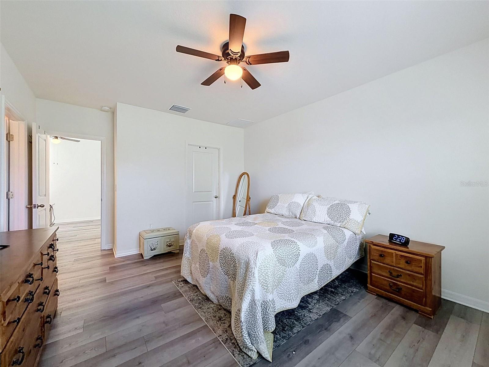 16189 GLOWING GROVE AVE — photo 26