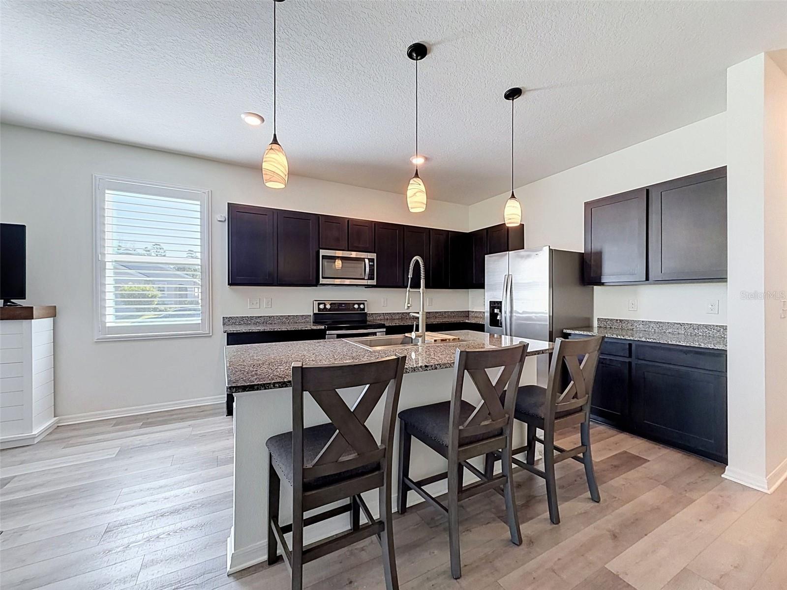 16189 GLOWING GROVE AVE — photo 16