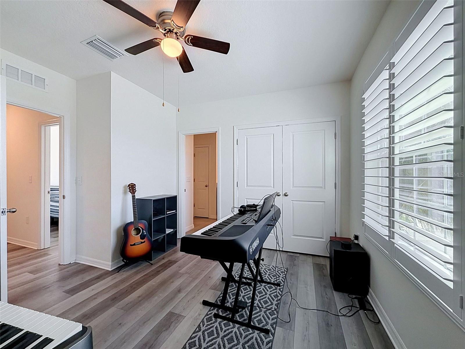 16189 GLOWING GROVE AVE — photo 38