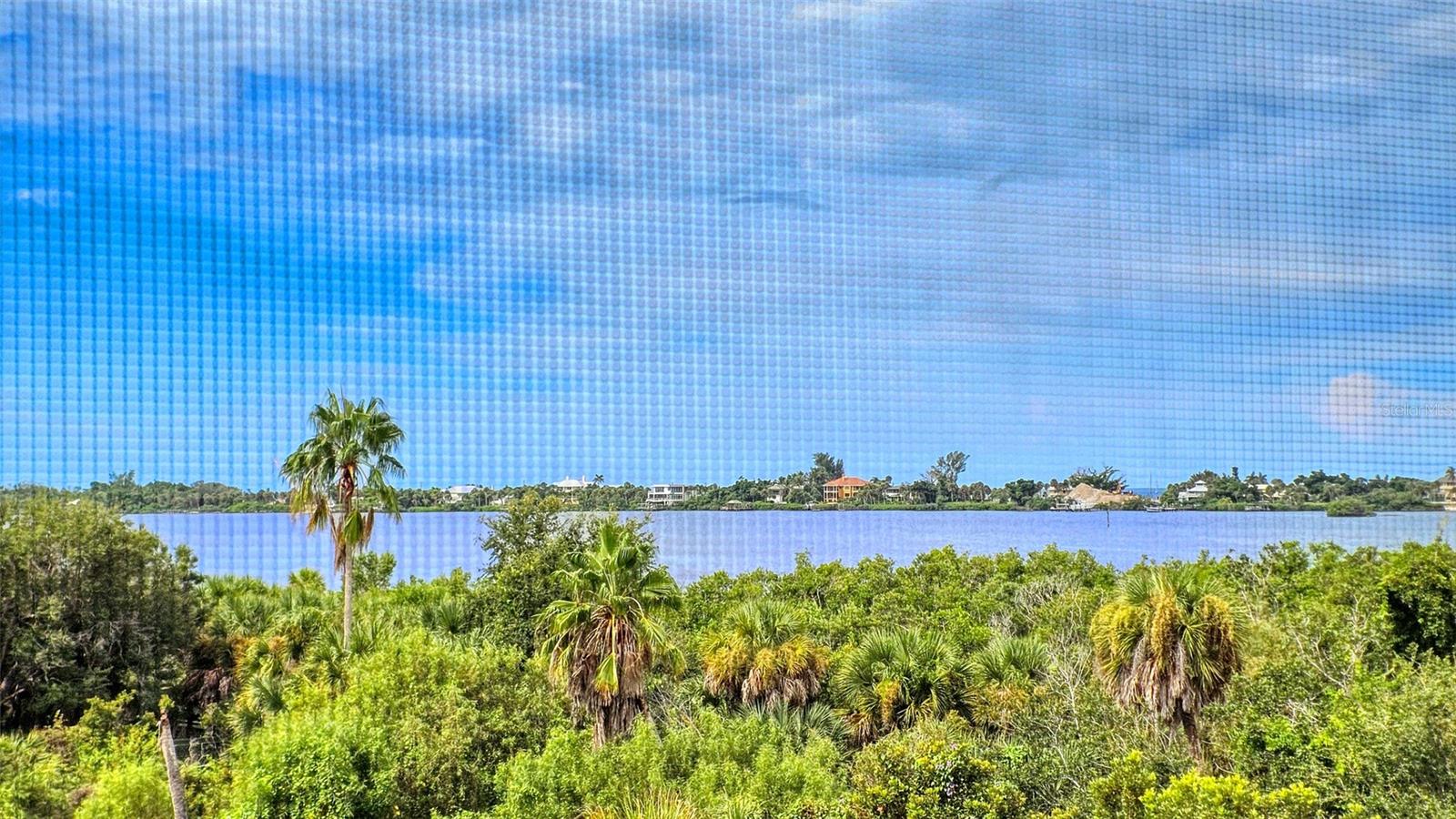 250 HIDDEN BAY DR #302 — photo 11