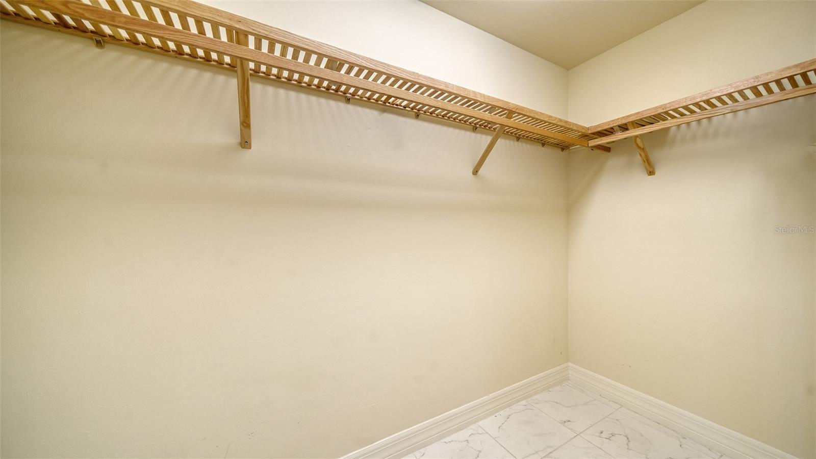 250 HIDDEN BAY DR #302 — photo 26