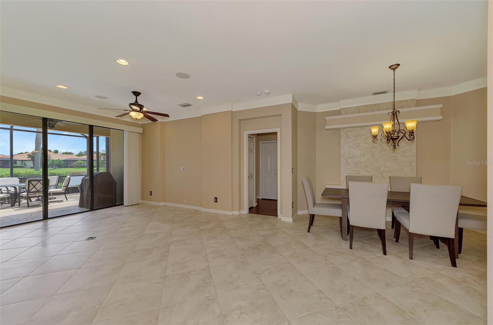 1359 MASENO DR — photo 10