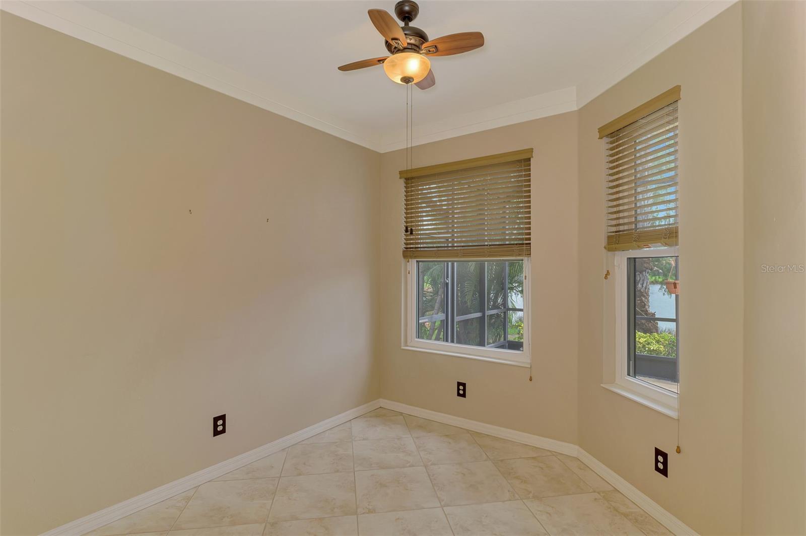 1359 MASENO DR — photo 26