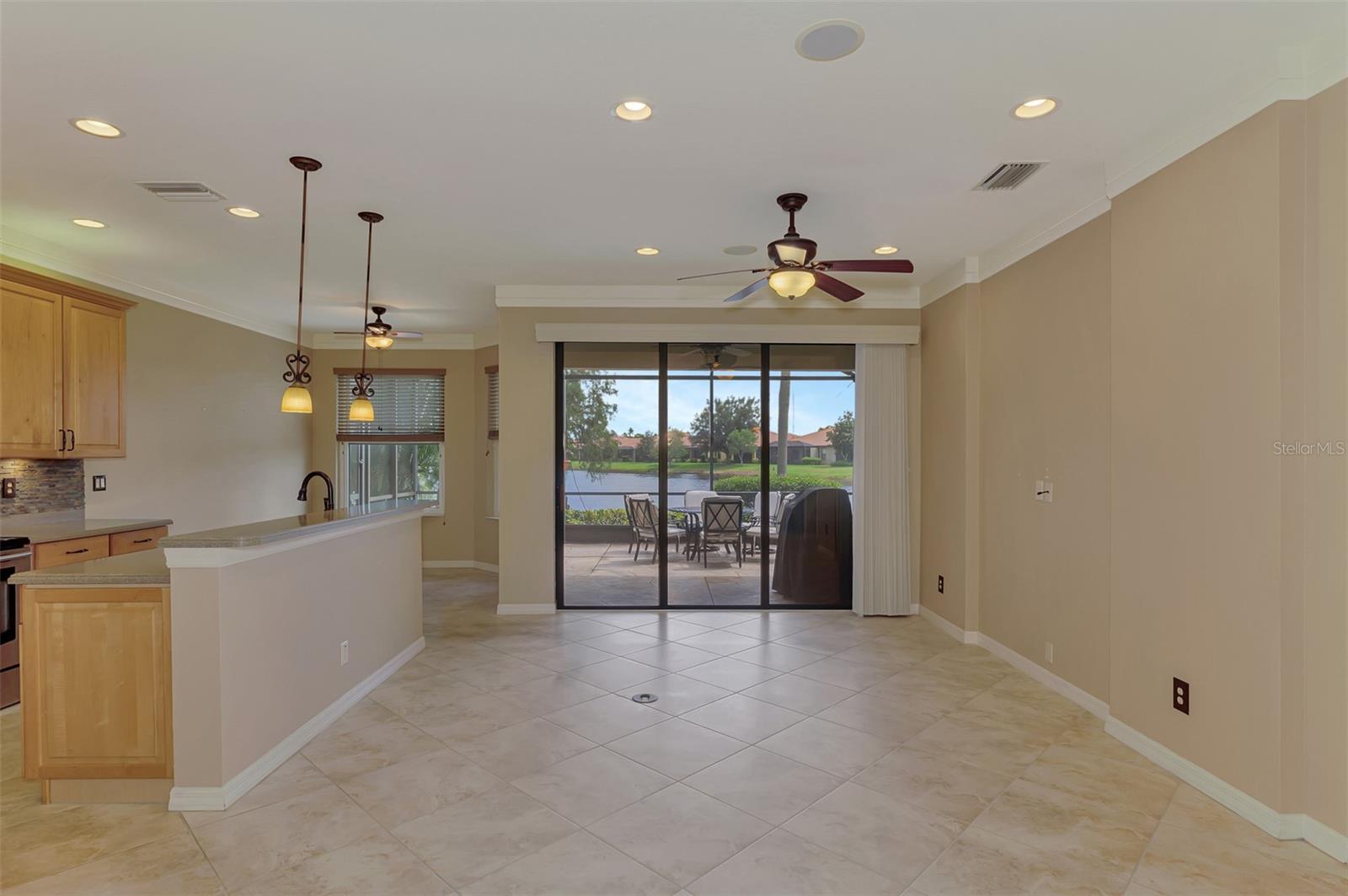 1359 MASENO DR — photo 12