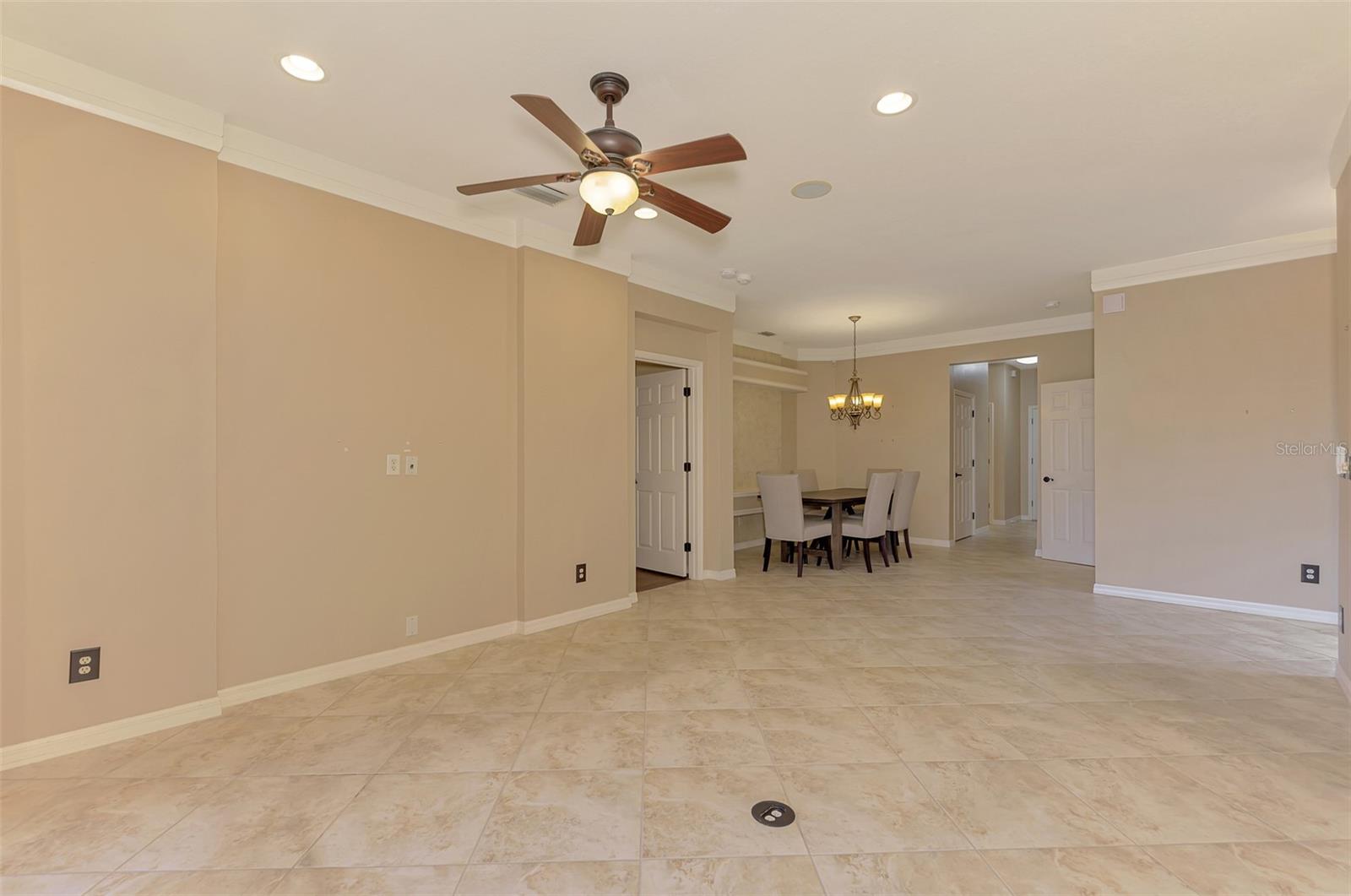 1359 MASENO DR — photo 17
