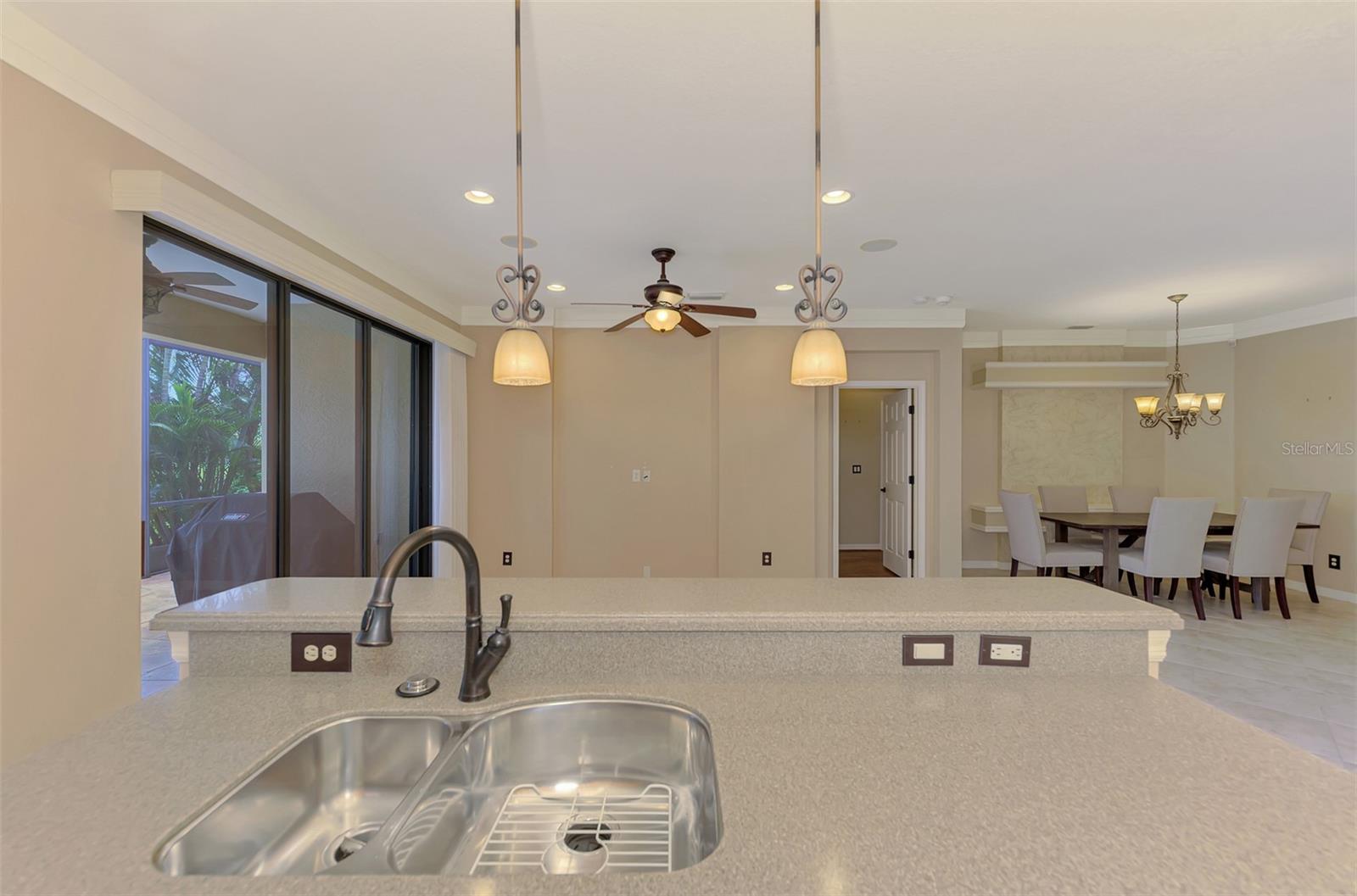 1359 MASENO DR — photo 24
