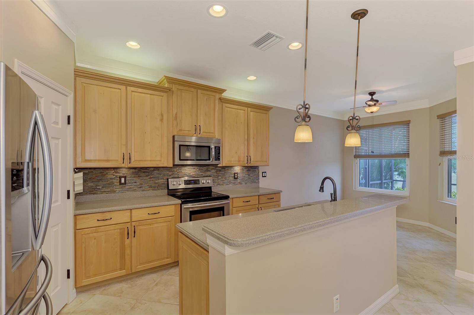 1359 MASENO DR — photo 20