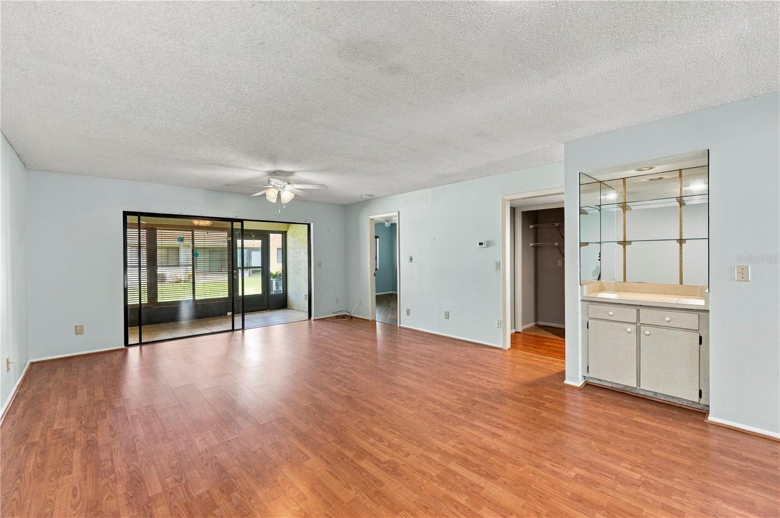 2502 ROYAL PINES CIR #5B — photo 2