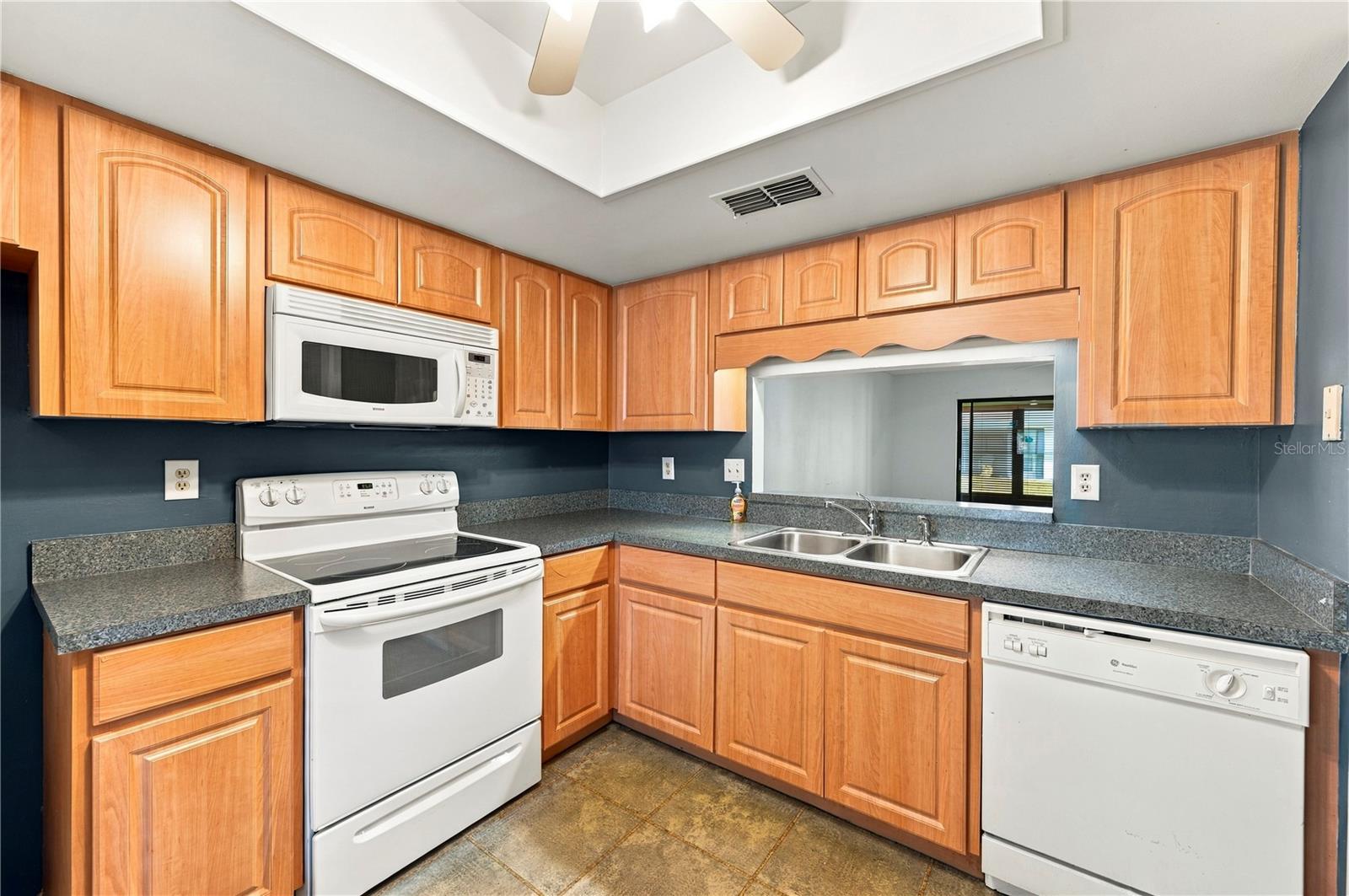 2502 ROYAL PINES CIR #5B — photo 4