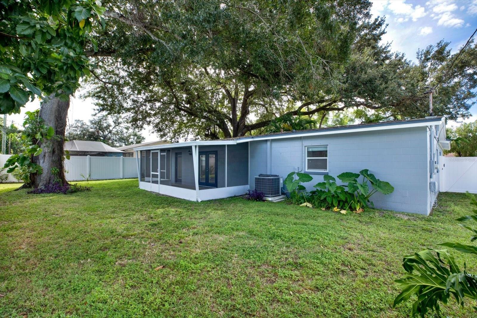 7505 W HENRY AVE — photo 26