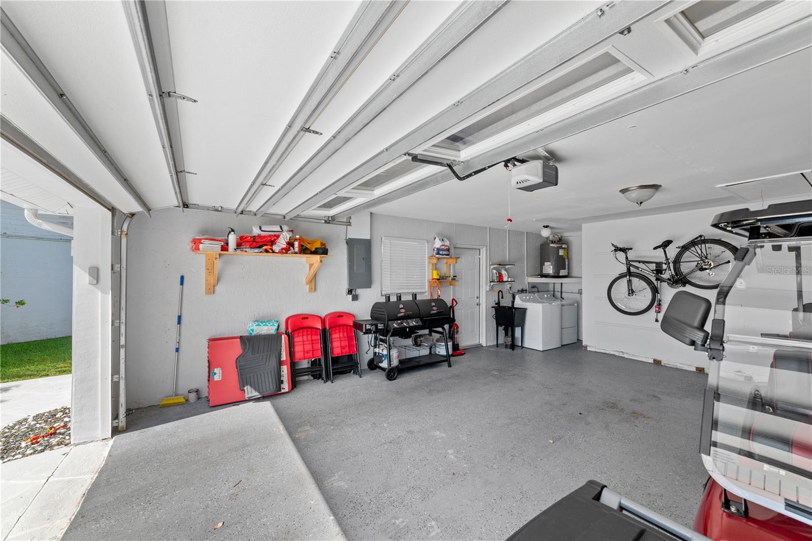 15723 DONZI DR — photo 40