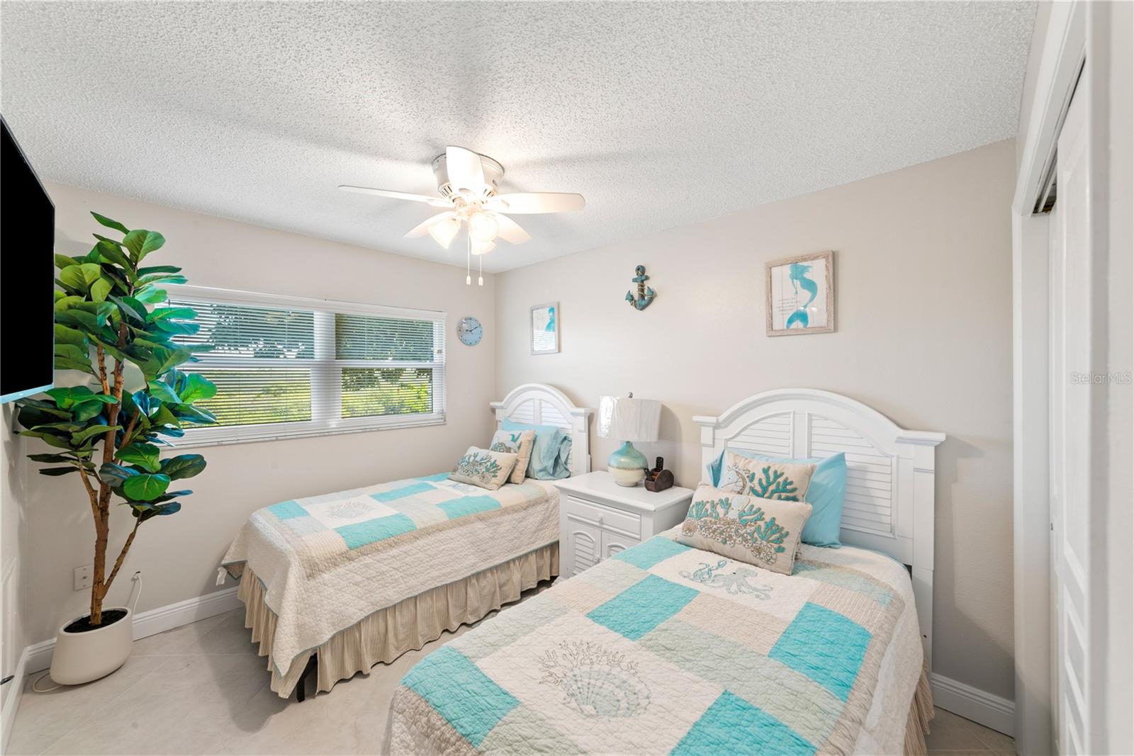 15723 DONZI DR — photo 27