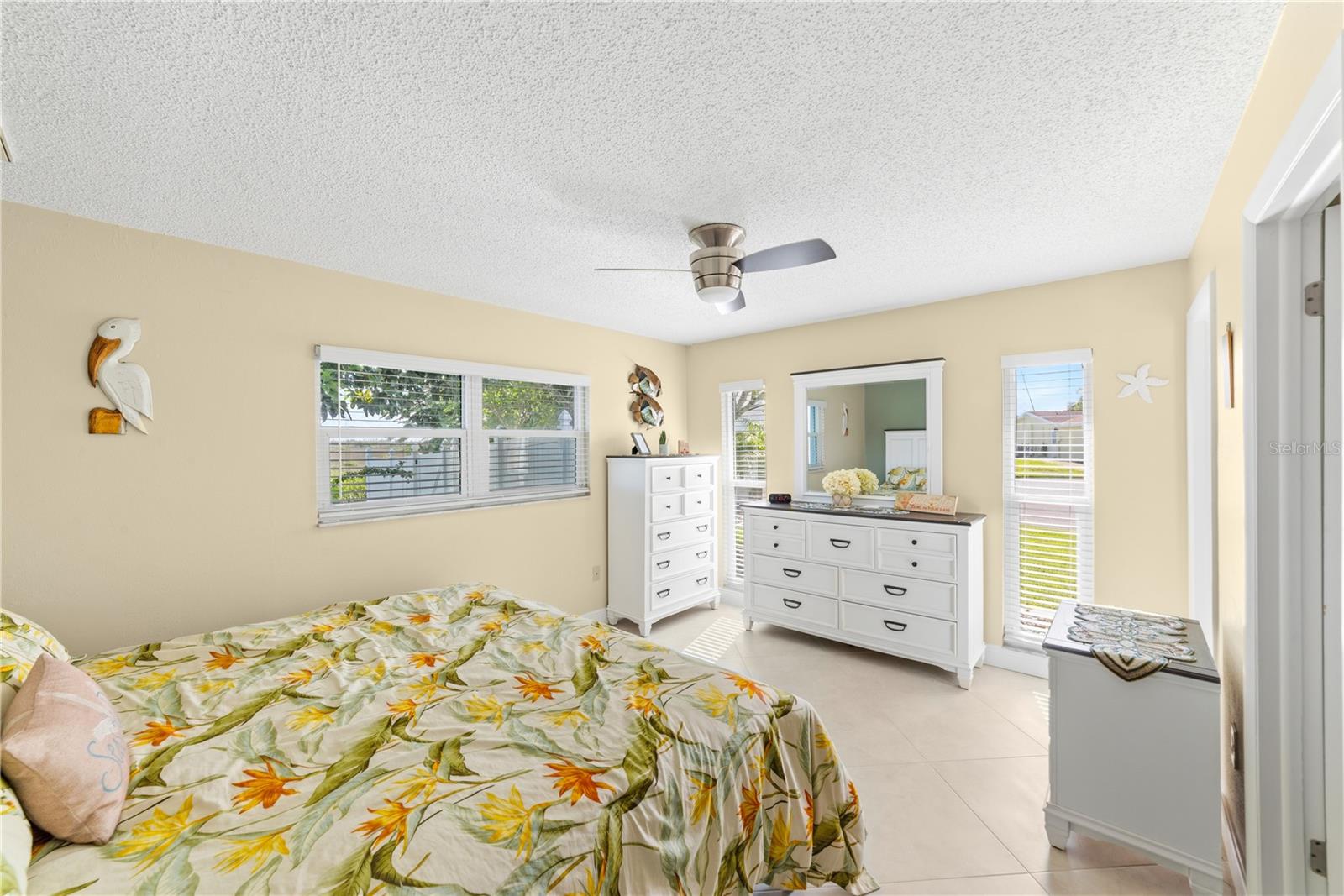 15723 DONZI DR — photo 23