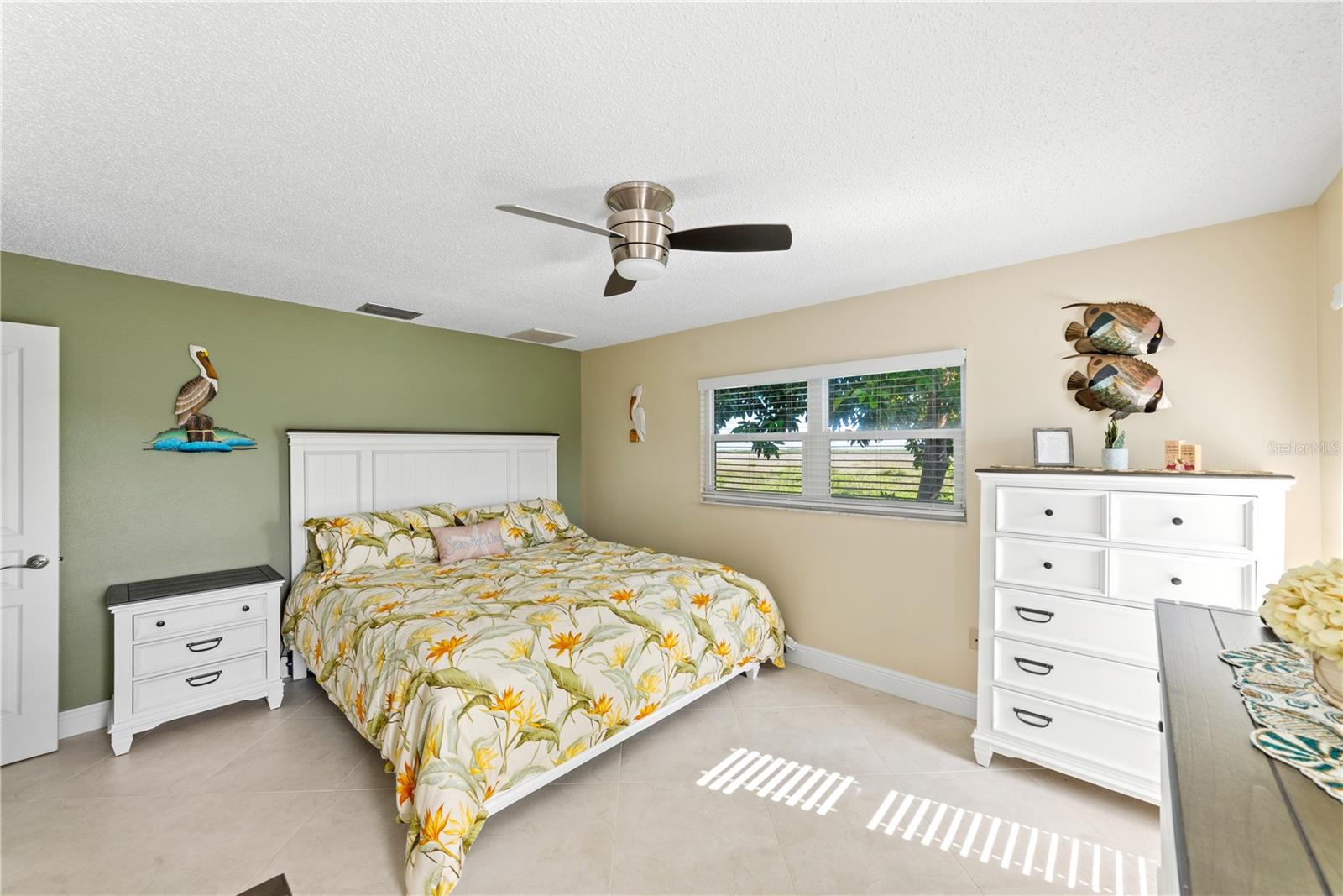 15723 DONZI DR — photo 22