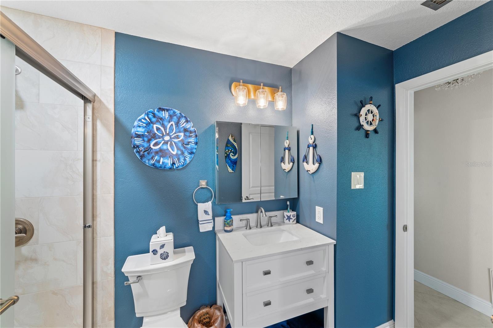 15723 DONZI DR — photo 32