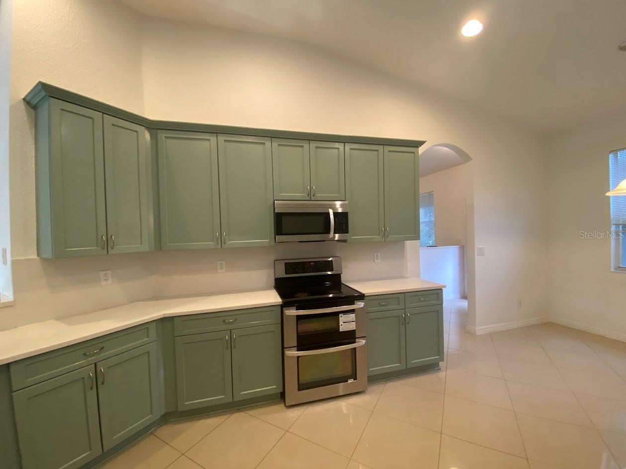 11744 HOLLY CREEK DR — photo 12