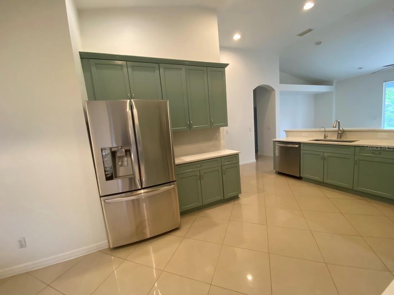 11744 HOLLY CREEK DR — photo 9