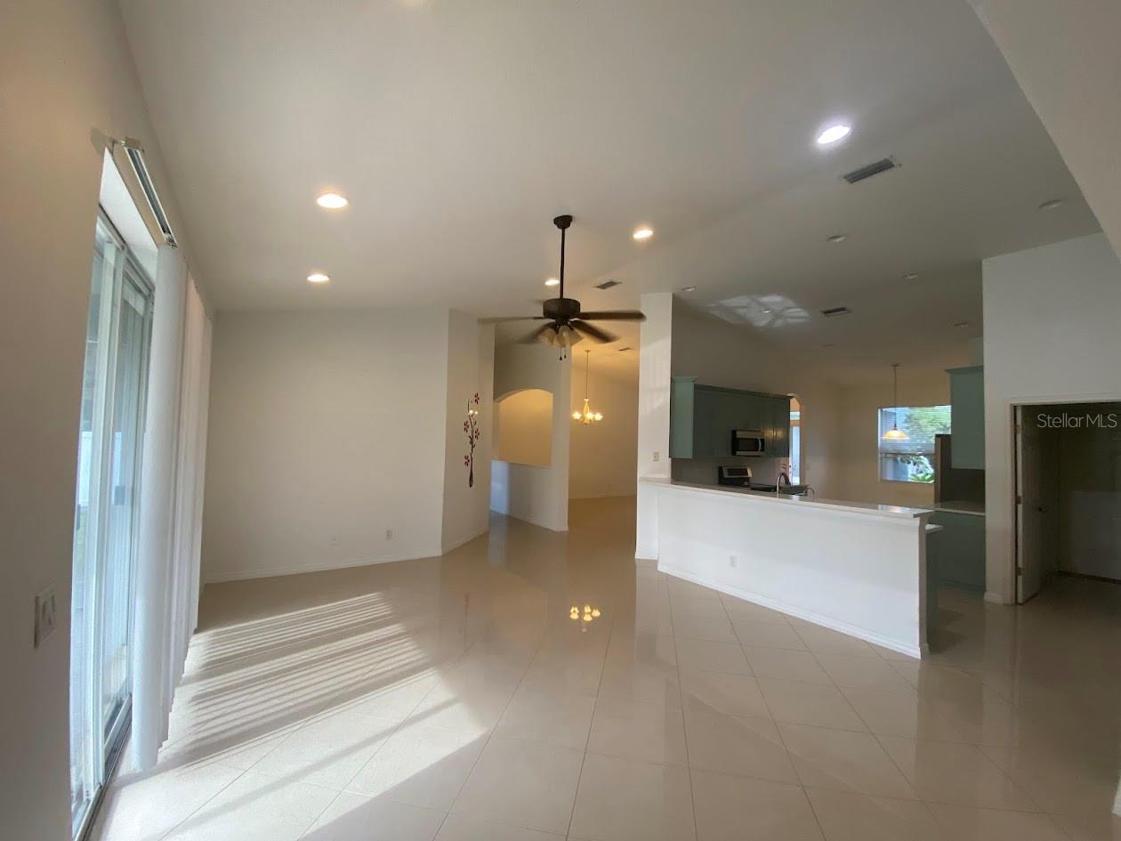 11744 HOLLY CREEK DR — photo 7