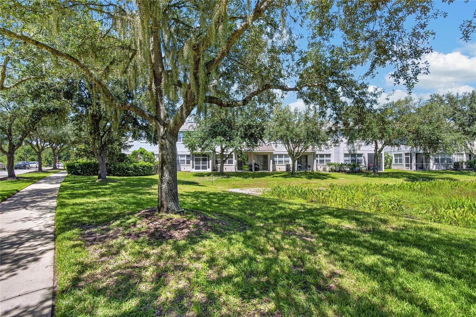 19262 STONE HEDGE DR — photo 36