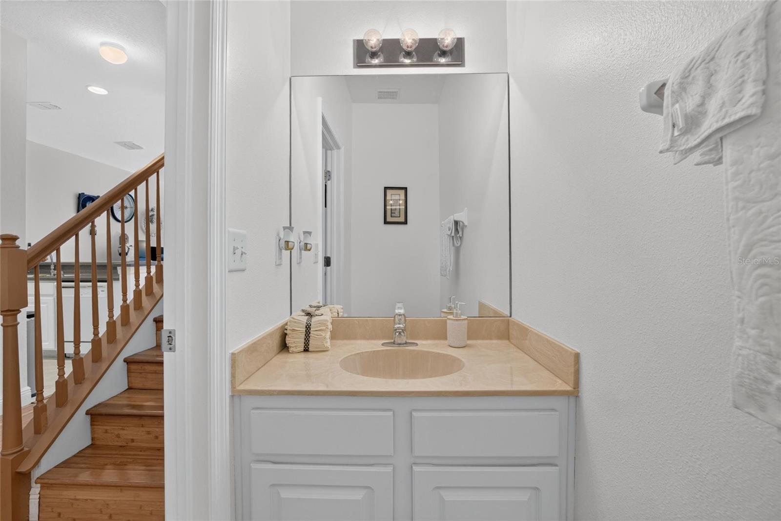 19262 STONE HEDGE DR — photo 14