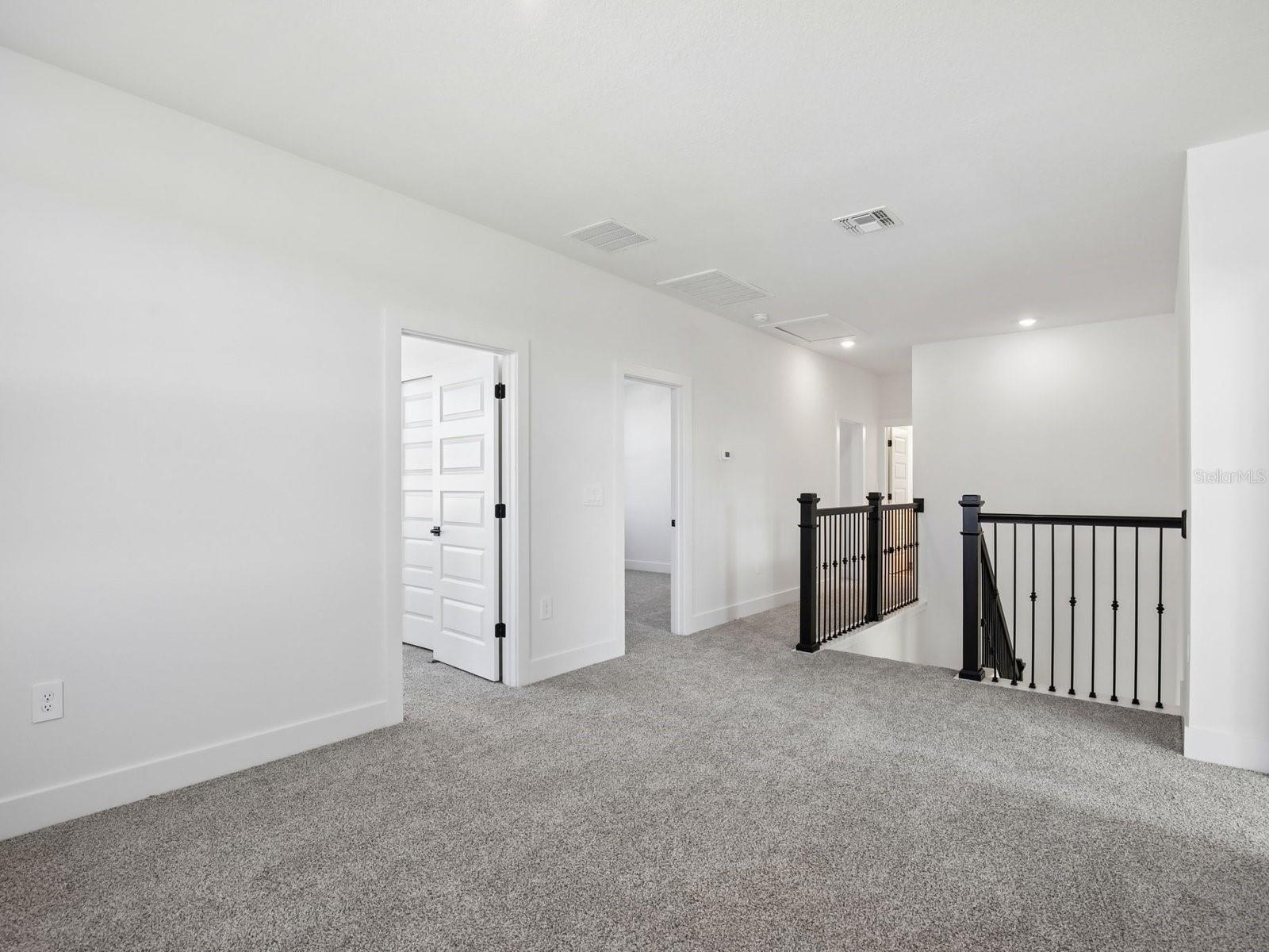 105 SHADY EDGE LOOP — photo 10