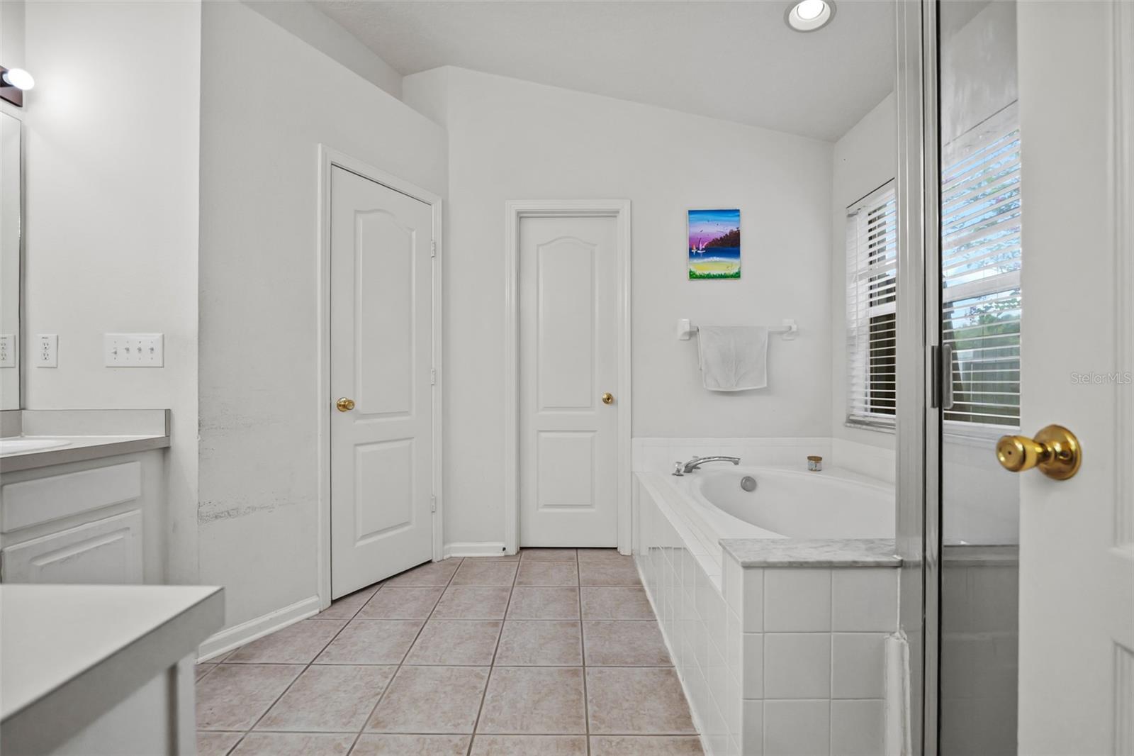 2101 SHELBOURNE CT — photo 16