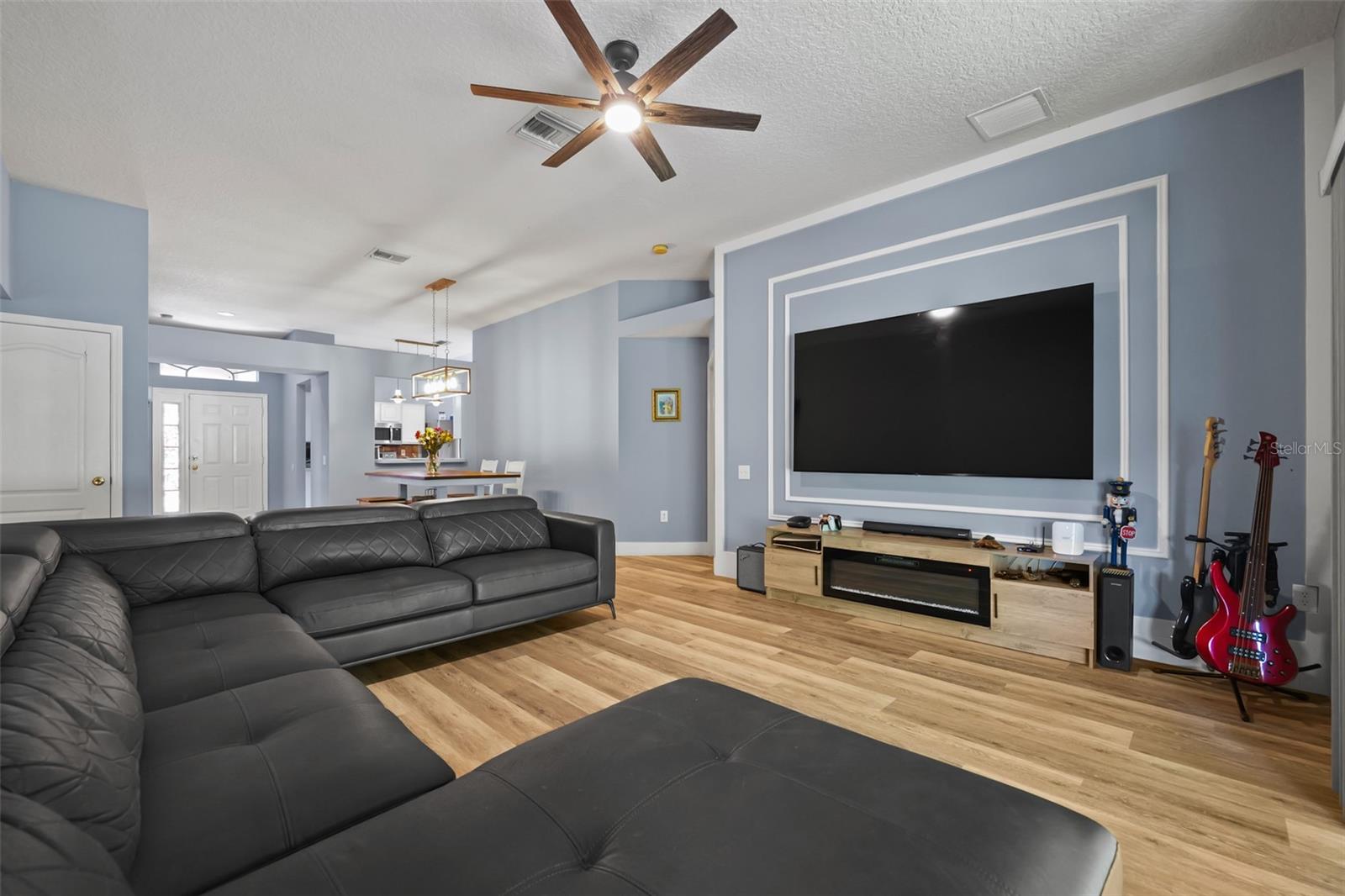 2101 SHELBOURNE CT — photo 11