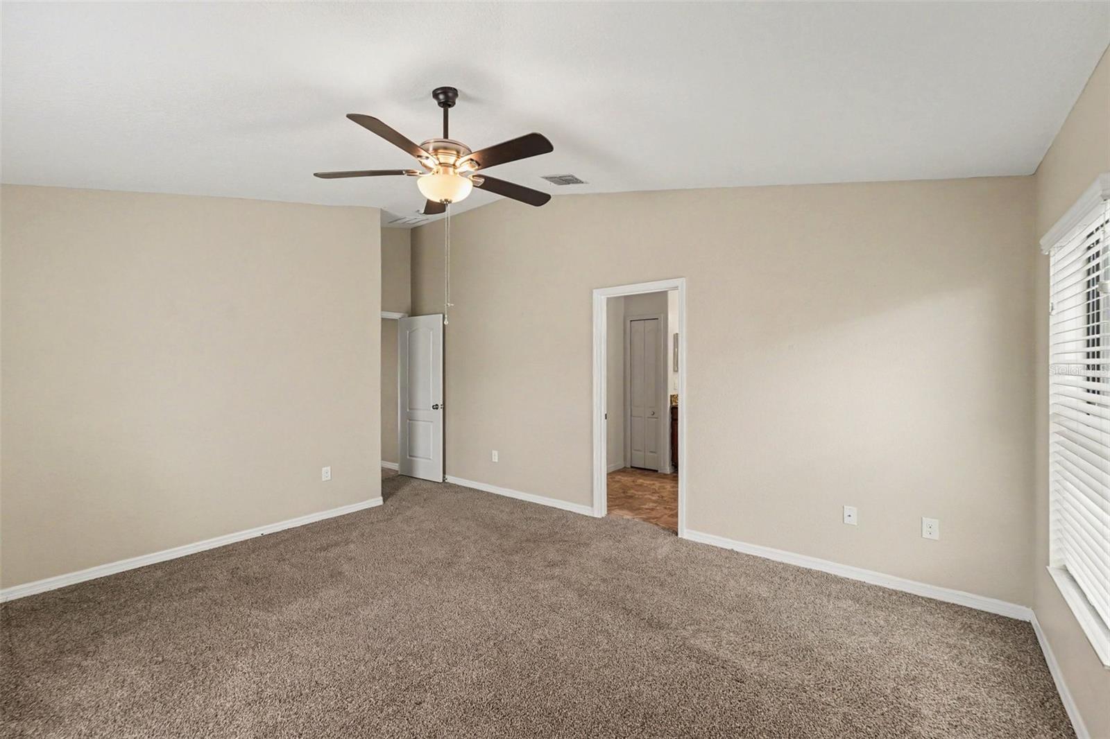 10216 STEDFAST CT — photo 8