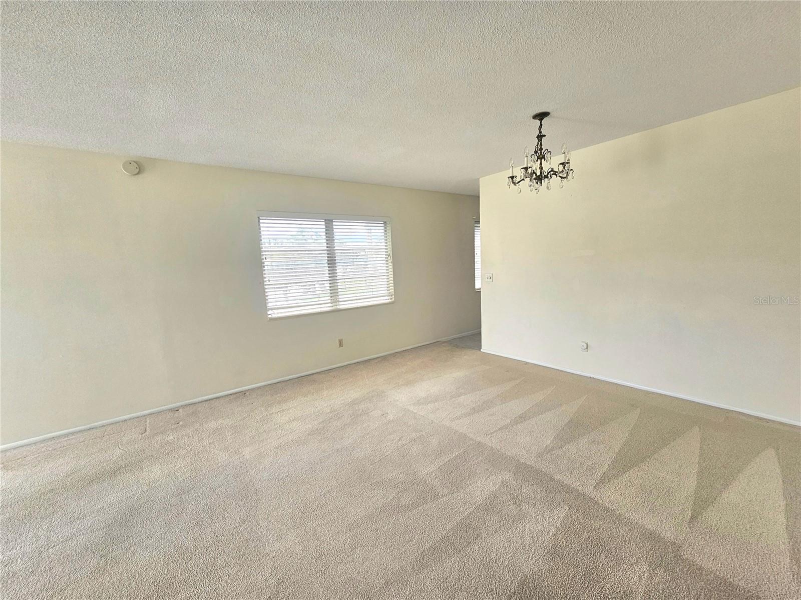2070 WORLD PARKWAY BLVD #22 — photo 4