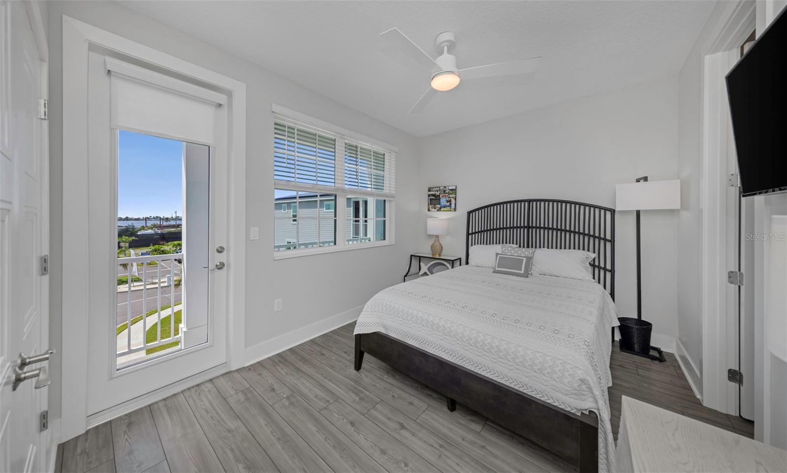 4375 MARINA VIEW WAY — photo 38