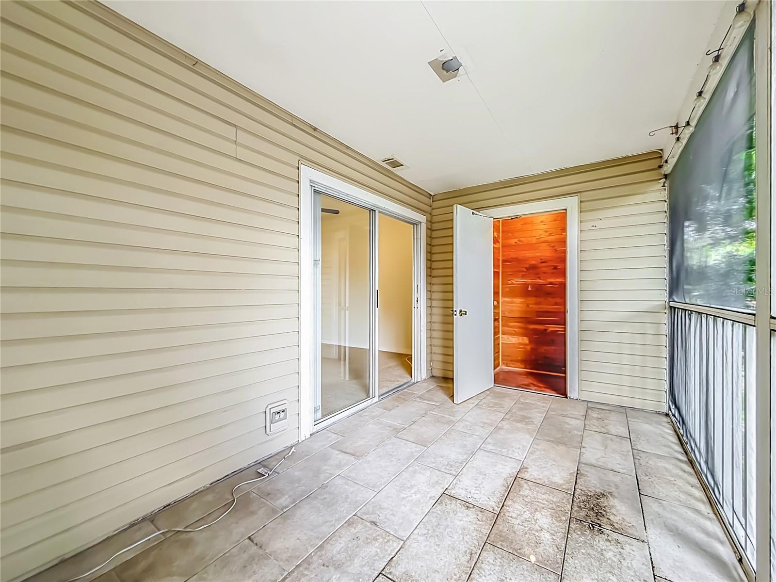 2106 CLOVER HILL RD — photo 21