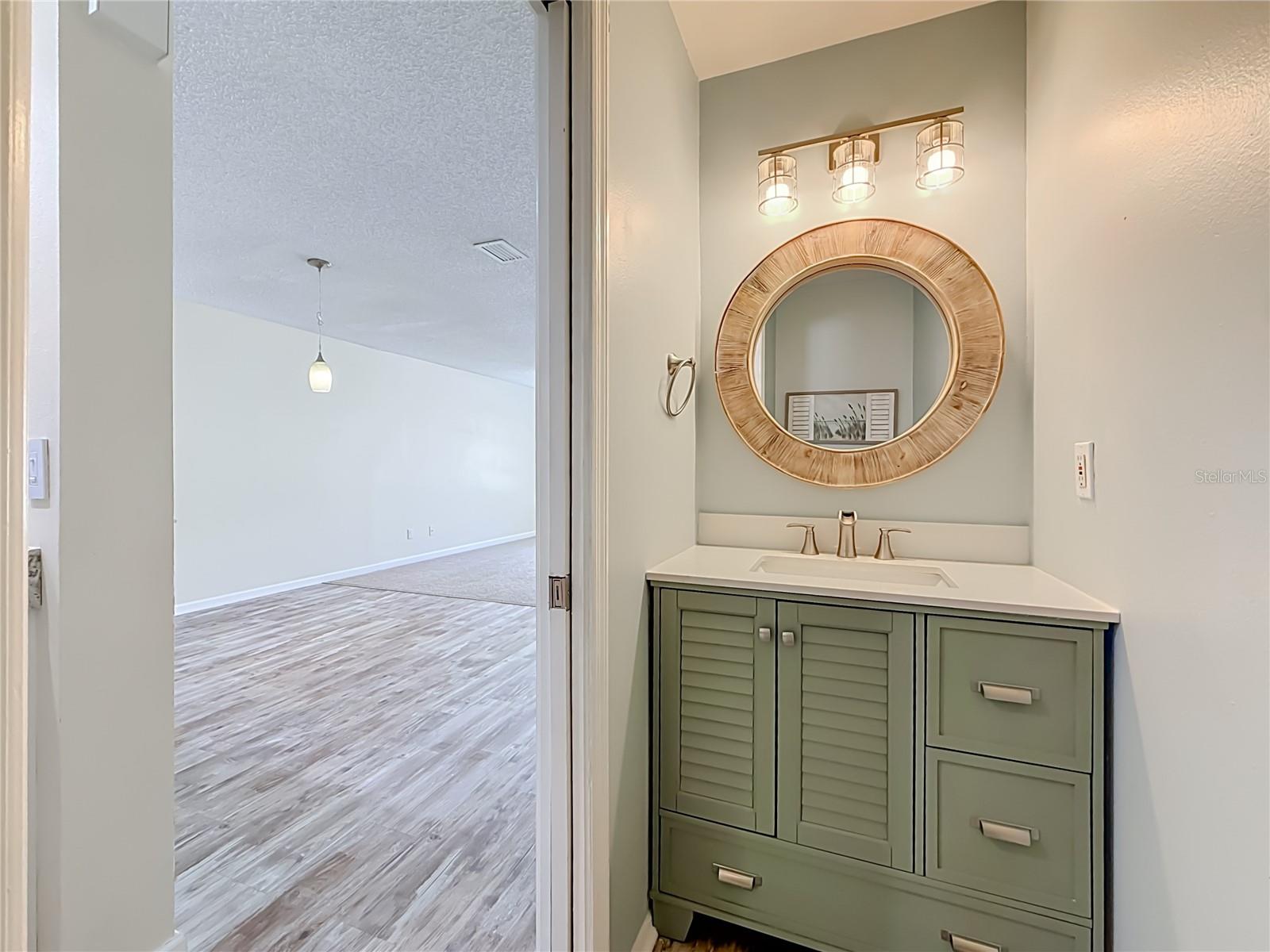 2106 CLOVER HILL RD — photo 8