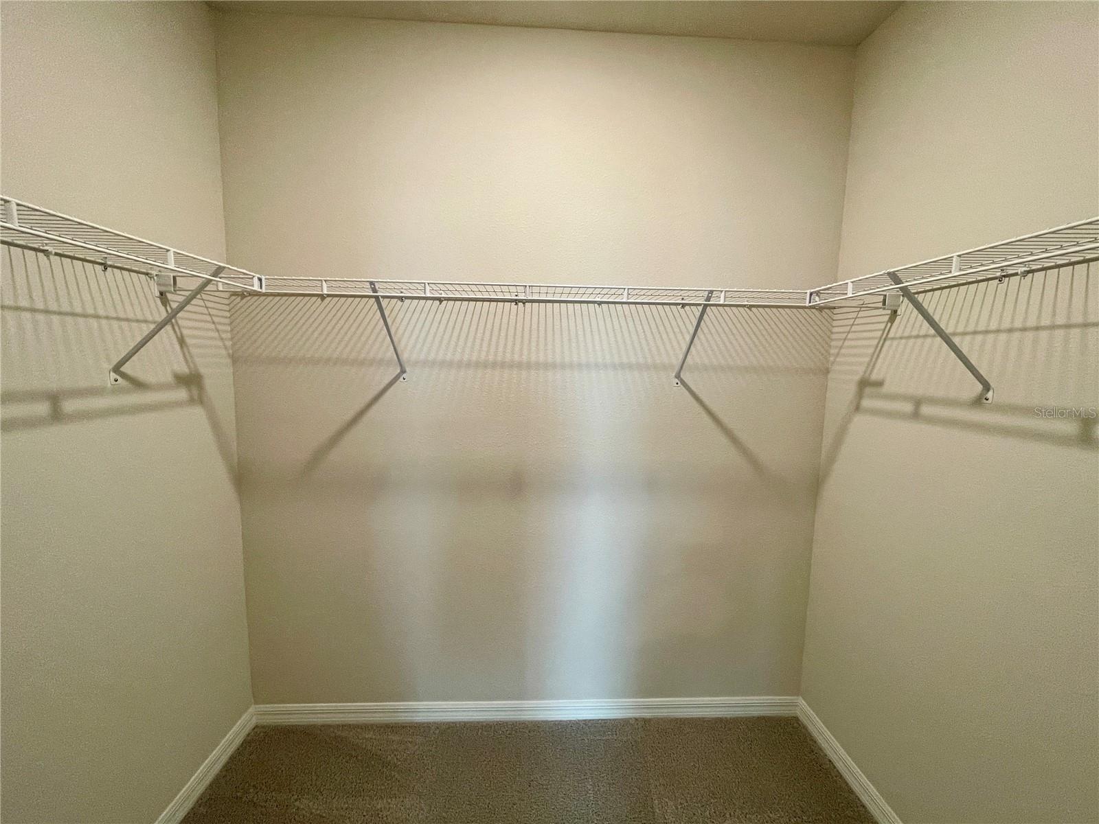 10606 CHIPPEWA DR — photo 17