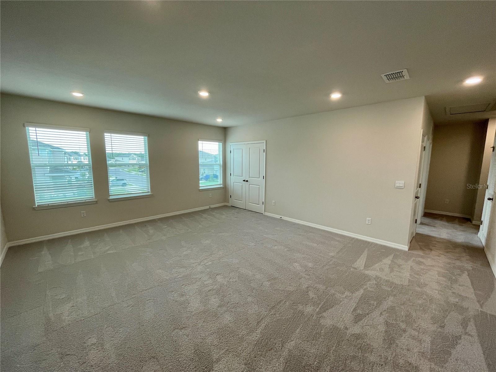 10606 CHIPPEWA DR — photo 21
