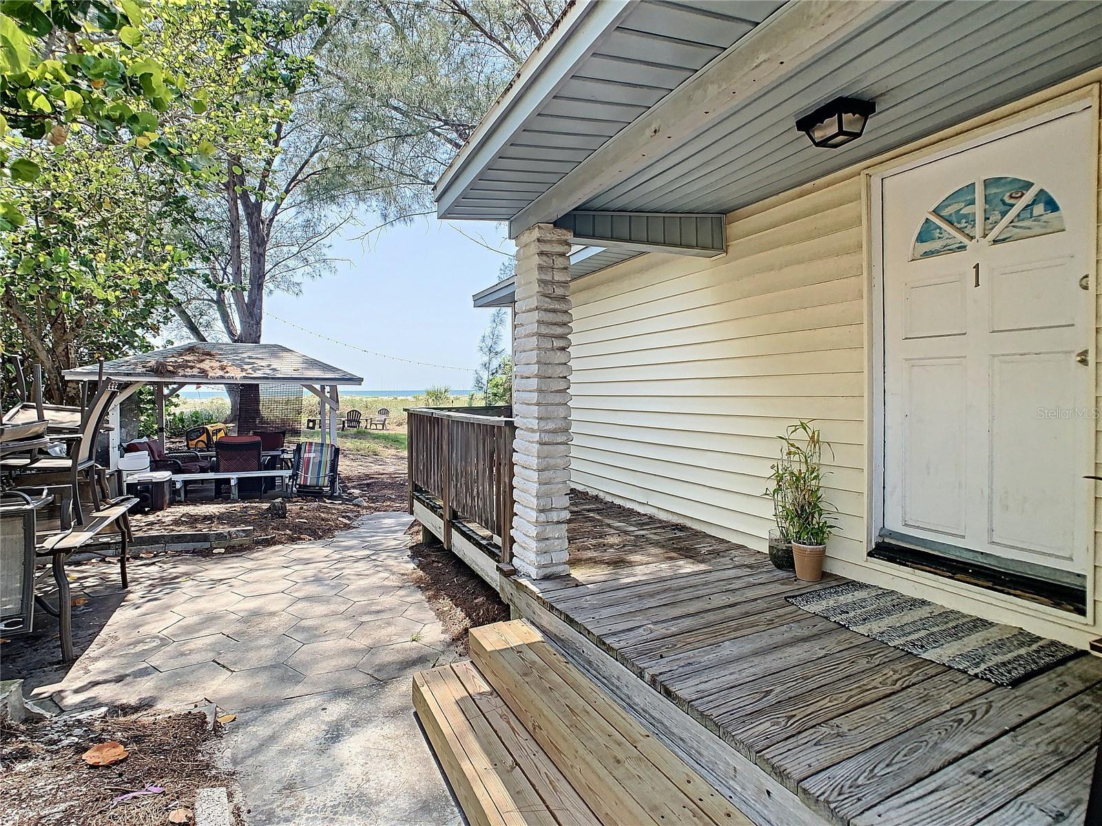 10218 GULF BLVD — photo 4