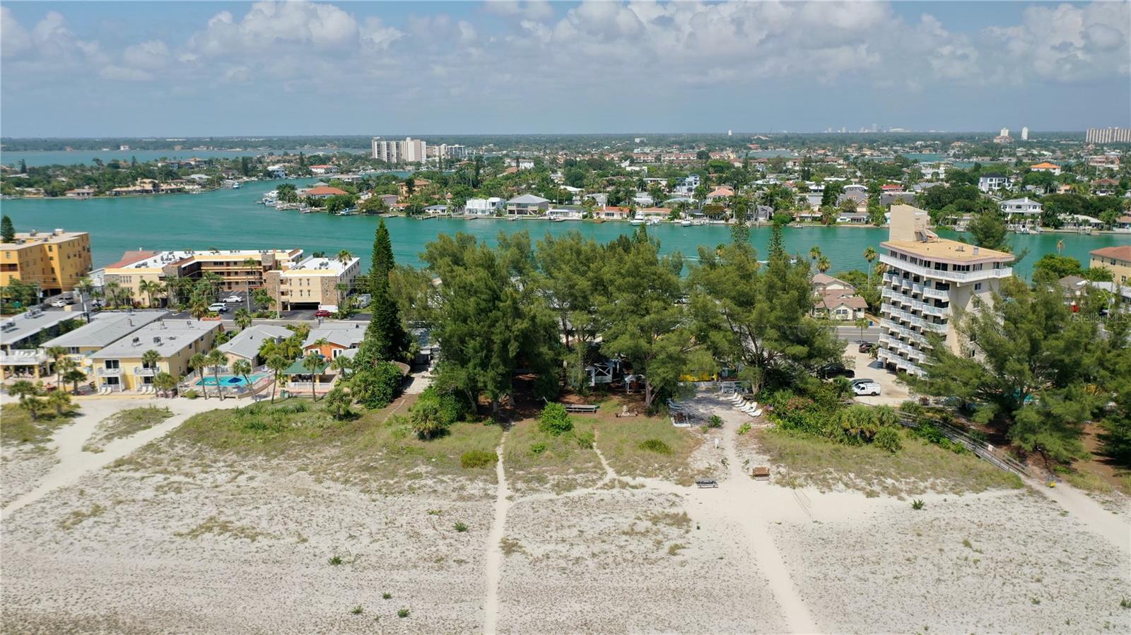 10218 GULF BLVD — photo 29