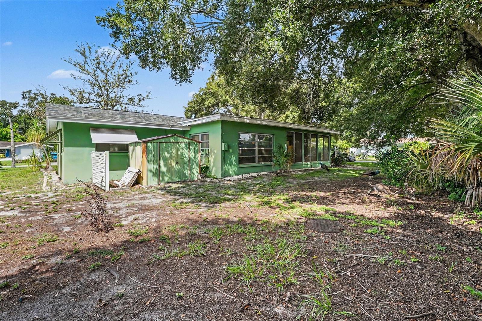 2400 INDIGO DR — photo 21