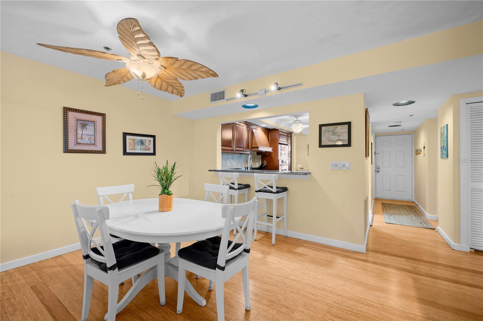 7303 JESSIE HARBOR DR #7303 — photo 9