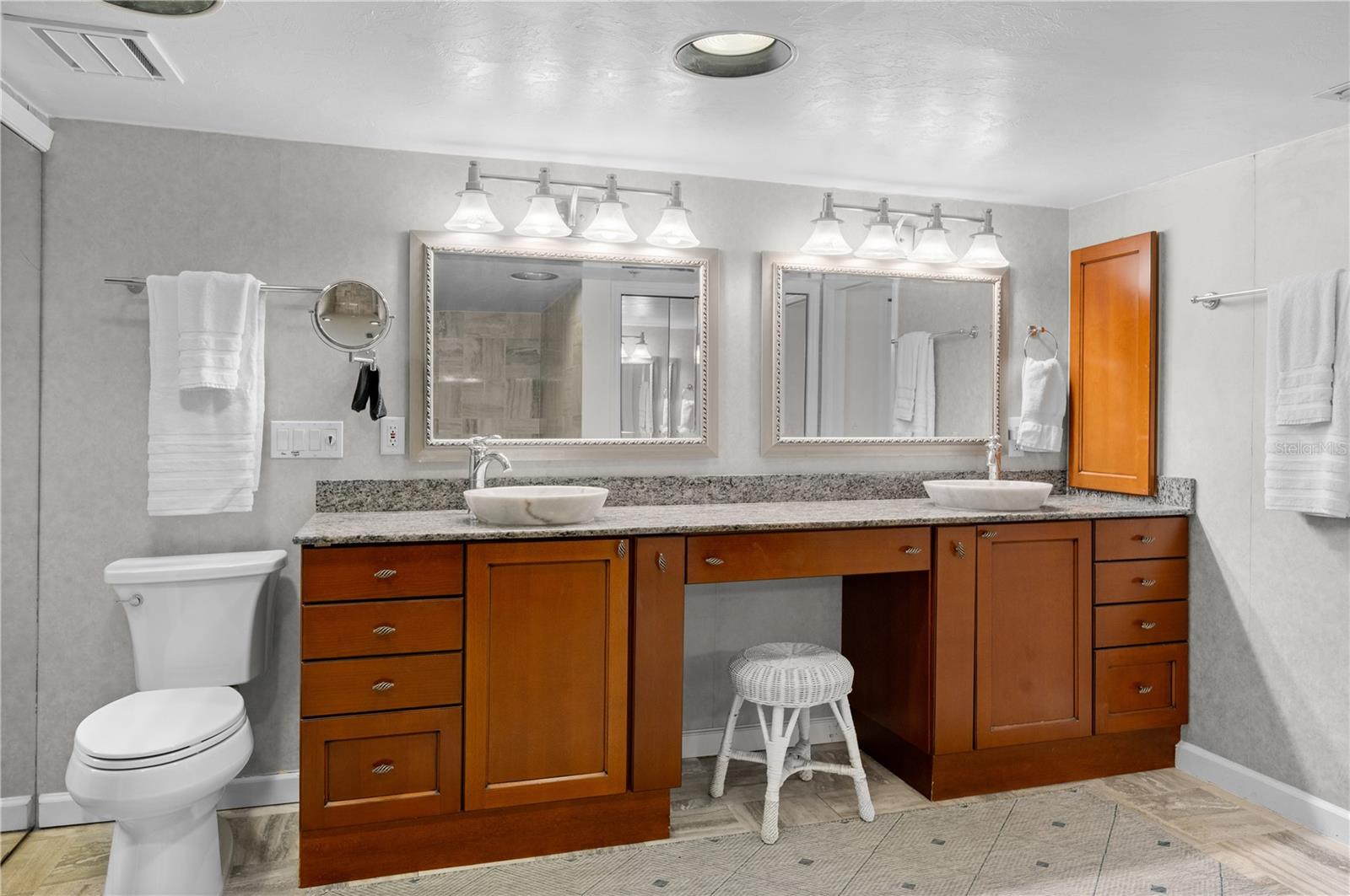 7303 JESSIE HARBOR DR #7303 — photo 21