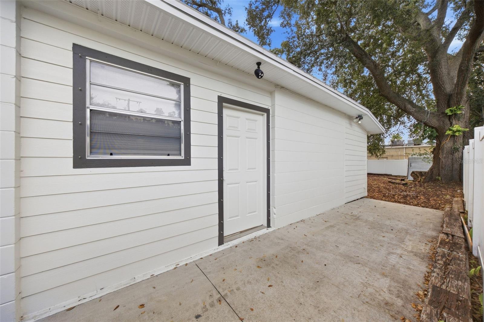 3916 W NORTH A ST — photo 26