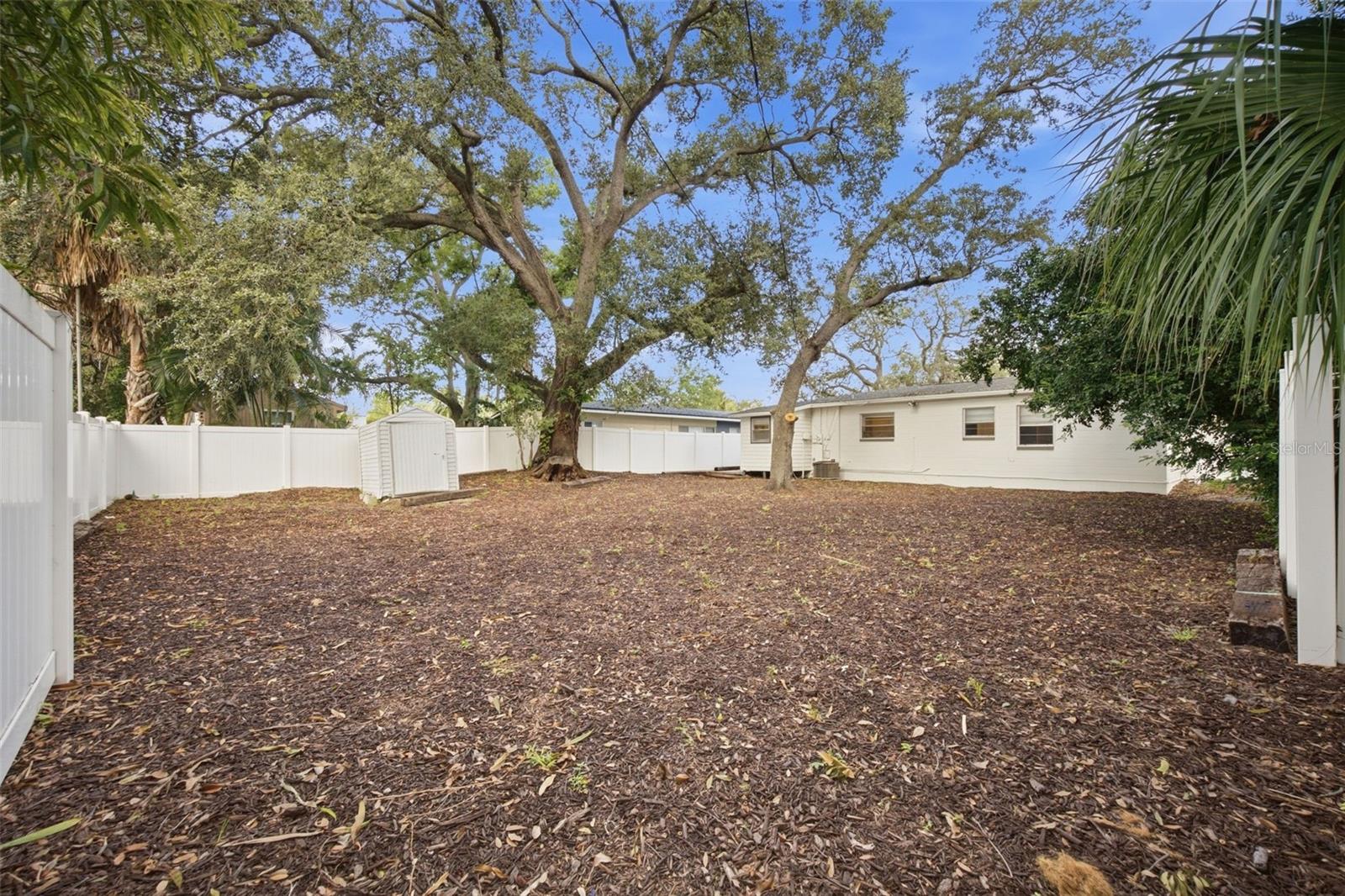 3916 W NORTH A ST — photo 23