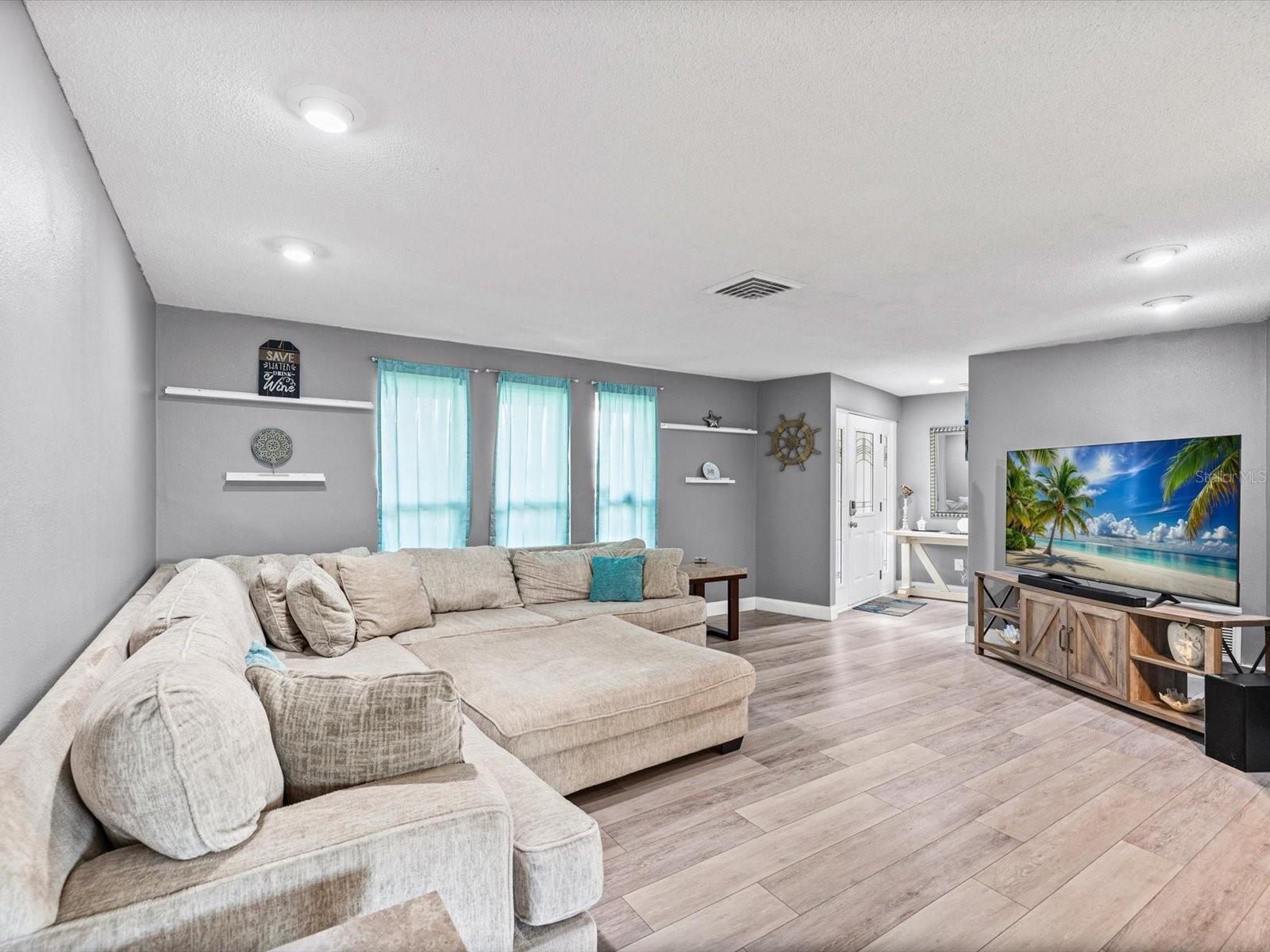 9633 PORTSIDE DR — photo 9
