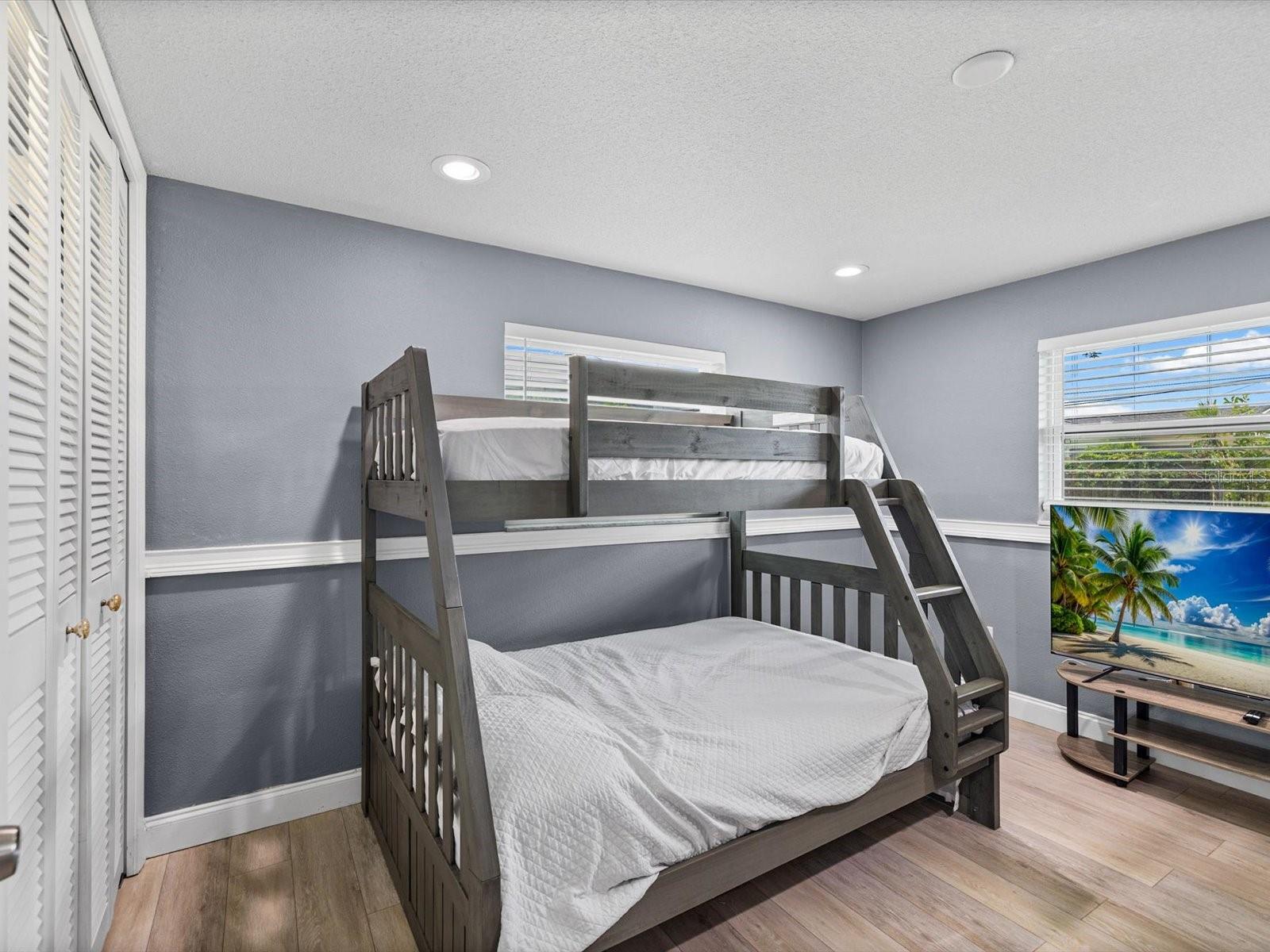 9633 PORTSIDE DR — photo 24