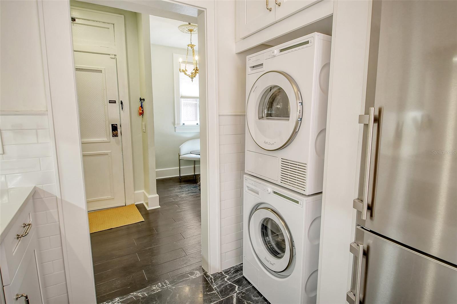 1221 N PALM AVE #305 — photo 22