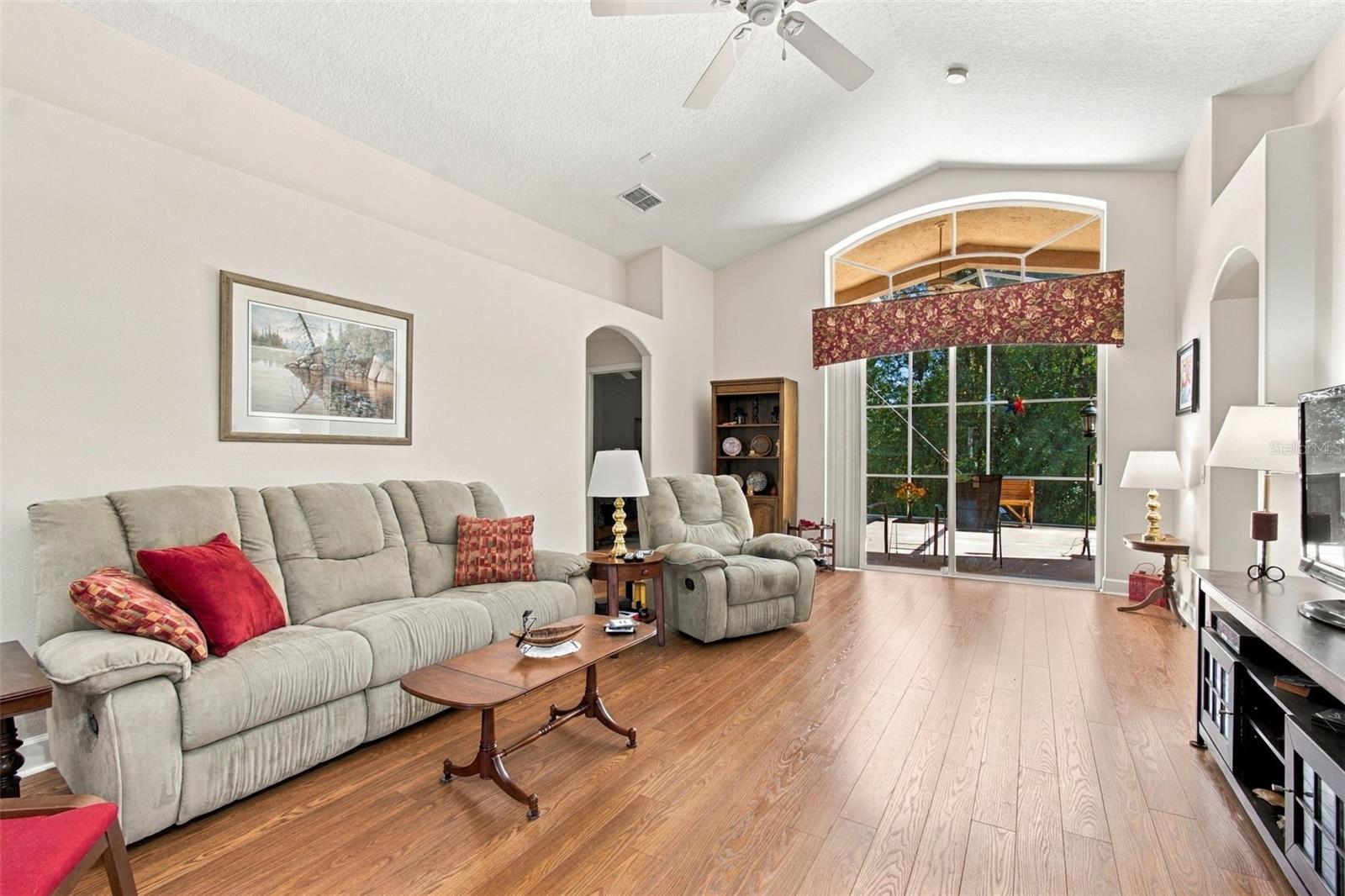 16213 NOTTINGHAM PARK WAY — photo 2