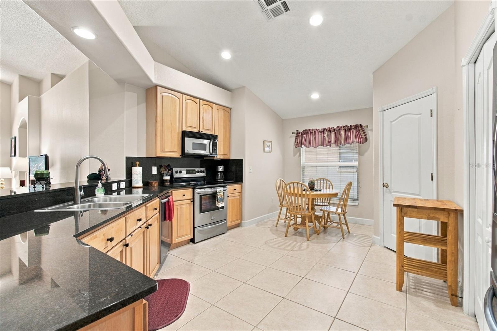 16213 NOTTINGHAM PARK WAY — photo 15