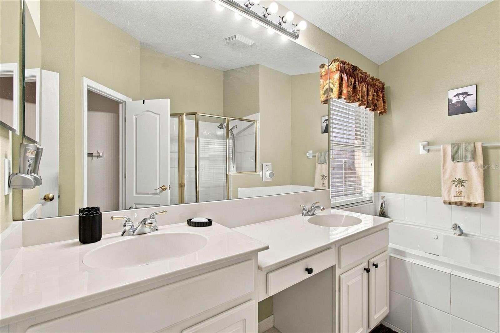 16213 NOTTINGHAM PARK WAY — photo 31