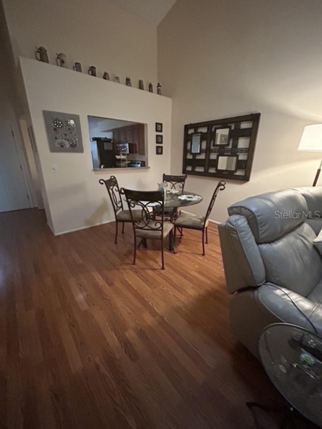 4027 MERMOOR CT — photo 15