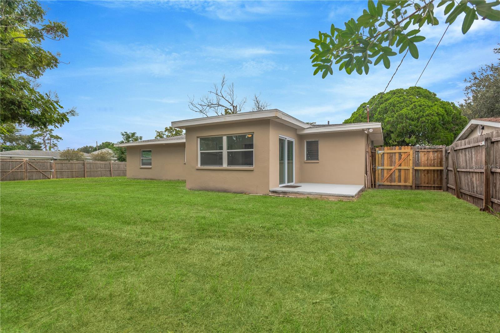 1801 CARLTON DR — photo 21